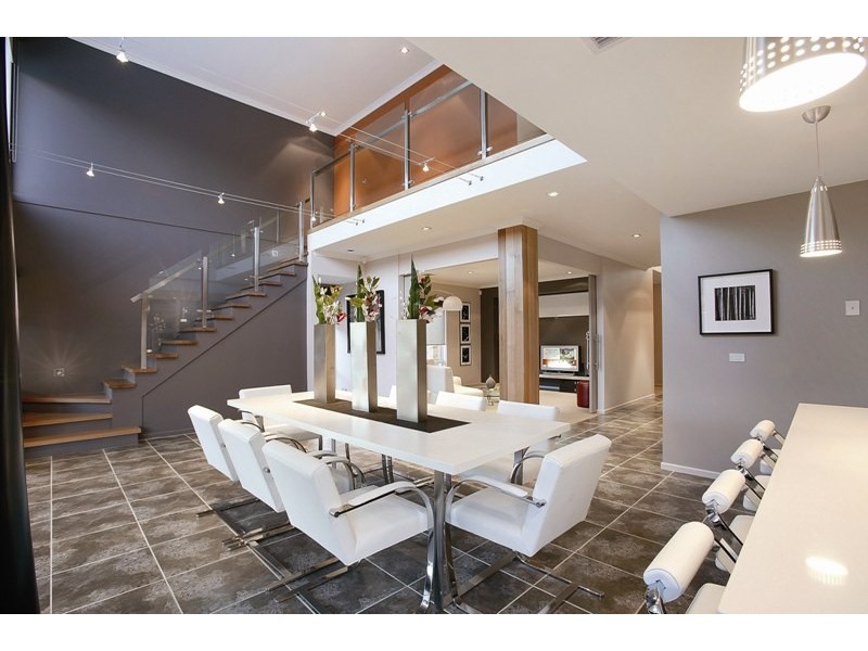 94 Bridgewater Boulevard, Berwick VIC 3806