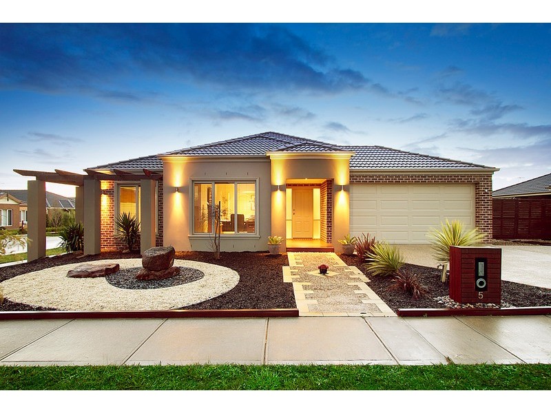 5 Duke Street, Berwick VIC 3806