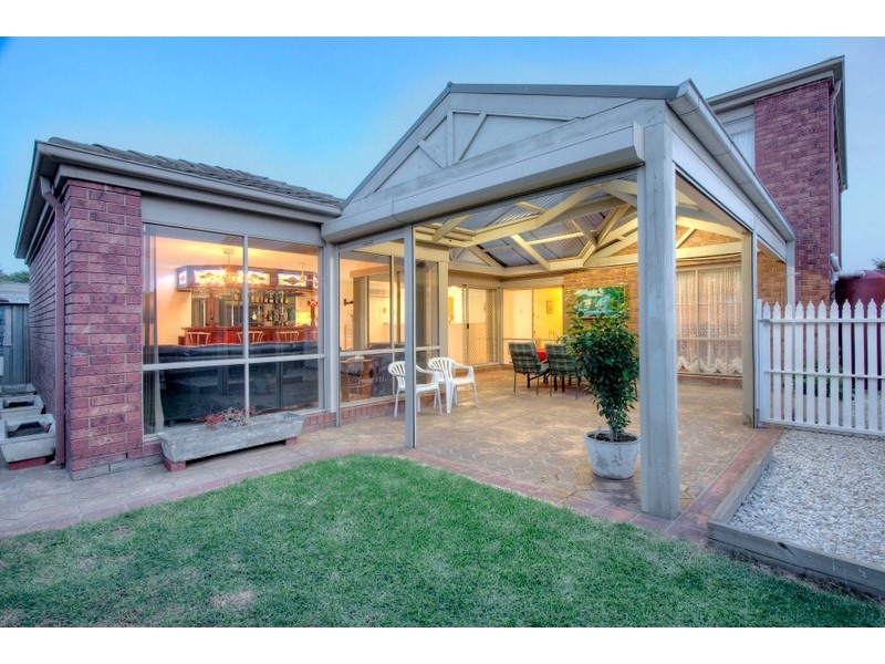 17 Quail Court, Narre Warren South VIC 3805