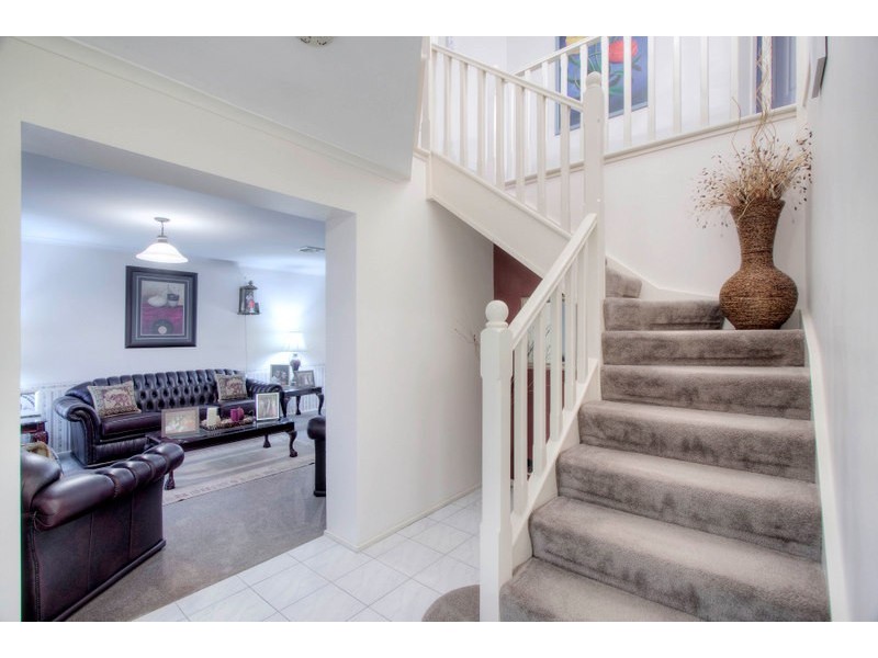 17 Quail Court, Narre Warren South VIC 3805