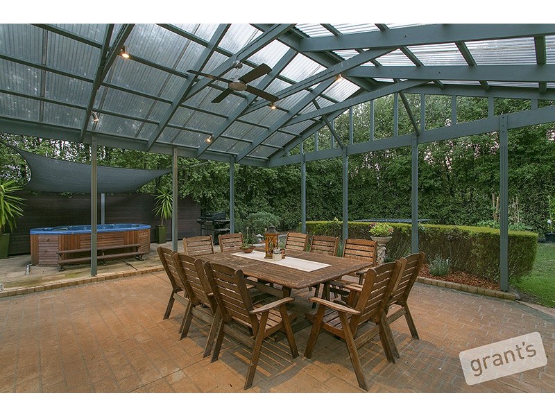 7 Ardblair Terrace, Narre Warren South VIC 3805