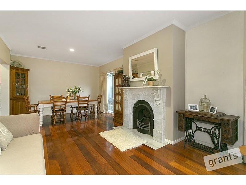 7 Ardblair Terrace, Narre Warren South VIC 3805