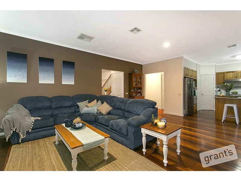 7 Ardblair Terrace, Narre Warren South VIC 3805