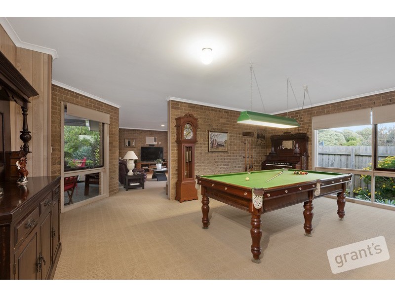 32 Kramer Drive, Berwick VIC 3806