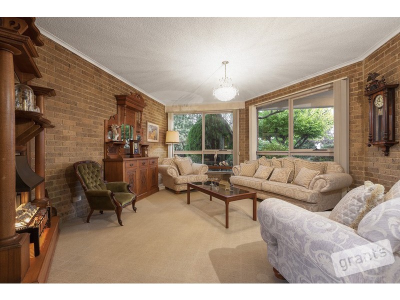 32 Kramer Drive, Berwick VIC 3806