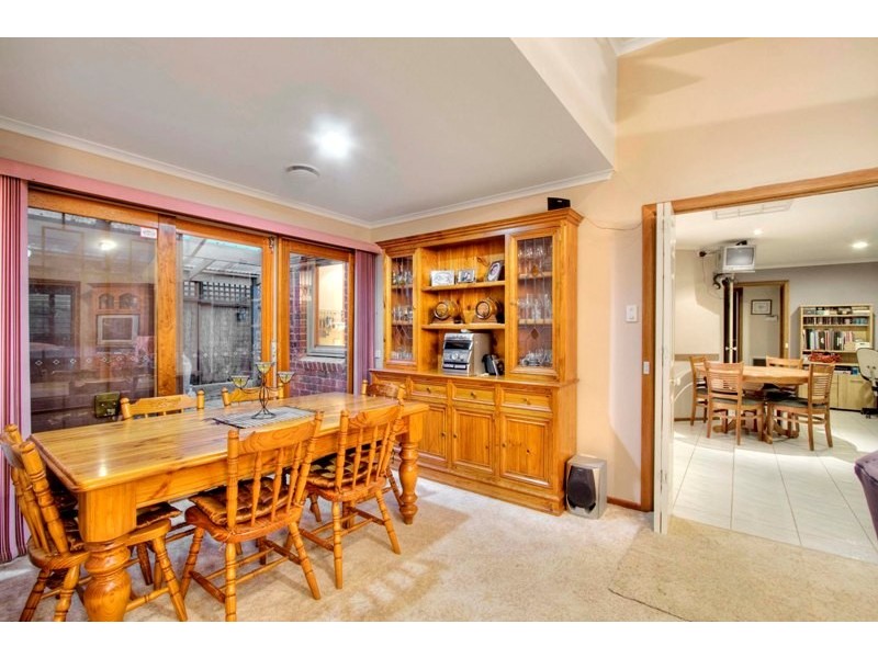 5 Coowarra Way, Berwick VIC 3806