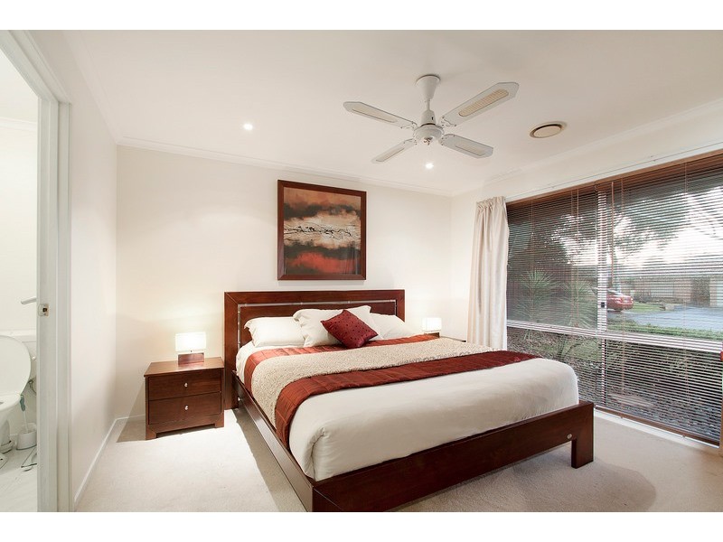 6 Nangwarry Court, Berwick VIC 3806