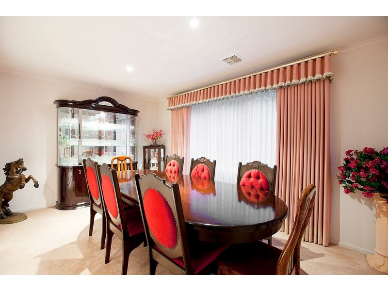 4 Cullen Close, Berwick VIC 3806