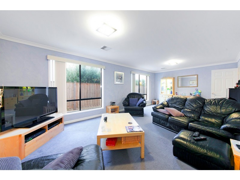 34 Ellen Road, Narre Warren South VIC 3805