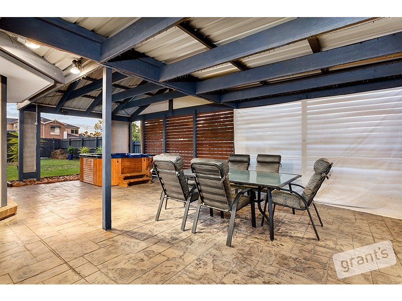 4 Hickory Drive, Narre Warren South VIC 3805