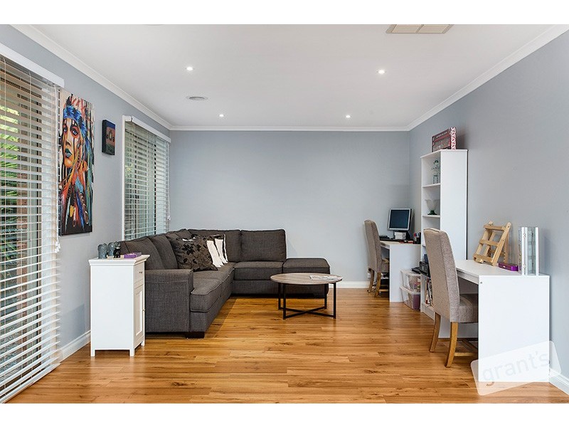 4 Hickory Drive, Narre Warren South VIC 3805