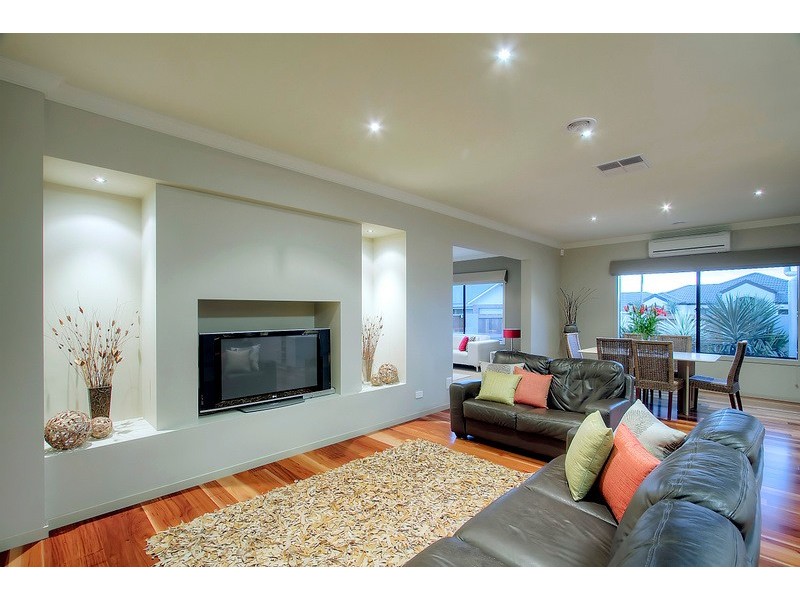 2 Avendon Court, Narre Warren South VIC 3805