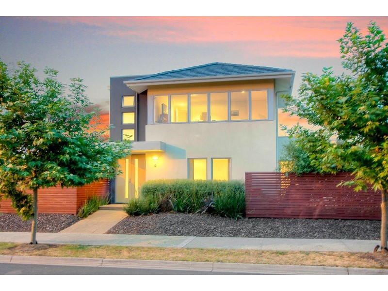 10/2 The Entrance, Pakenham VIC 3810