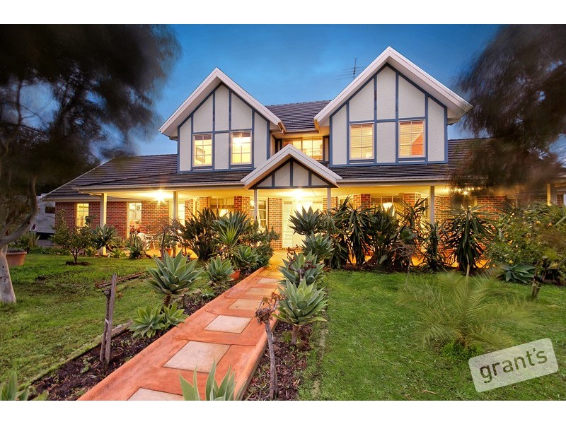 2 Classic Court, Berwick VIC 3806