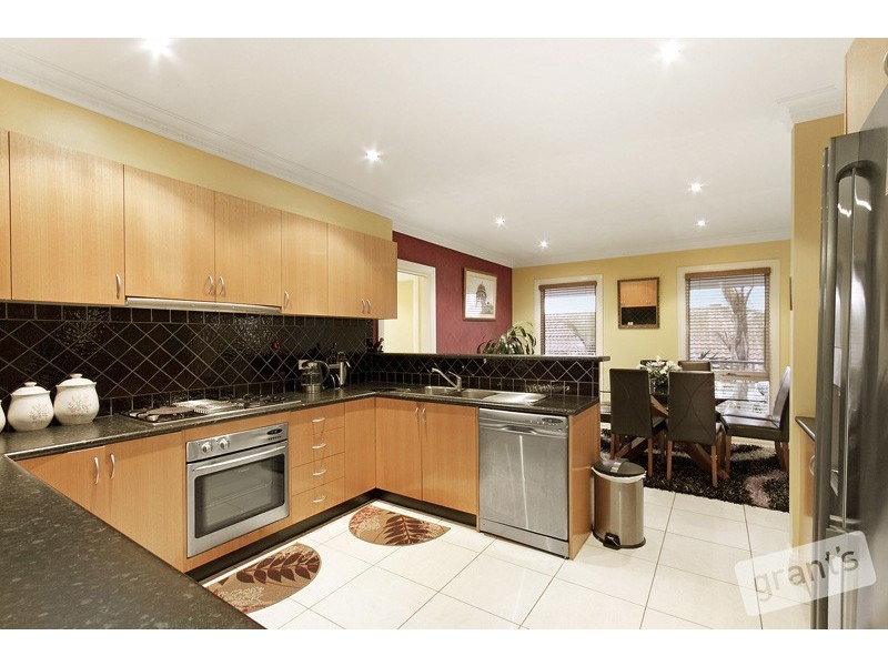 2 Classic Court, Berwick VIC 3806