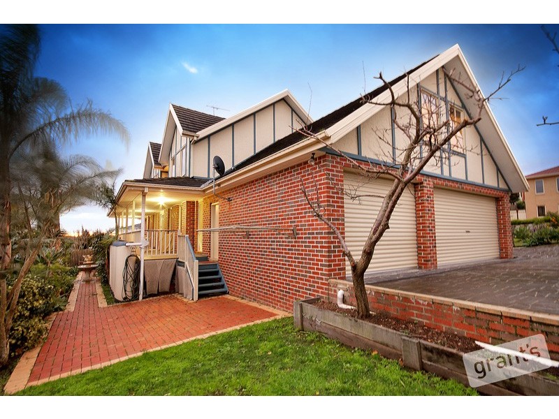 2 Classic Court, Berwick VIC 3806