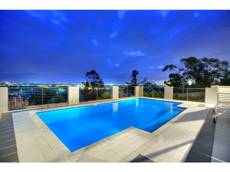 38 Leemak Crescent, Berwick VIC 3806