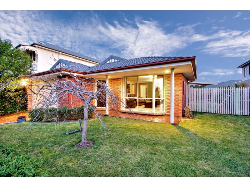 5 Brookfield Court, Berwick VIC 3806
