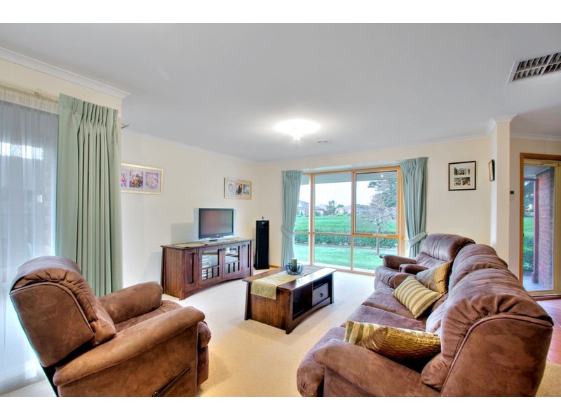 5 Brookfield Court, Berwick VIC 3806