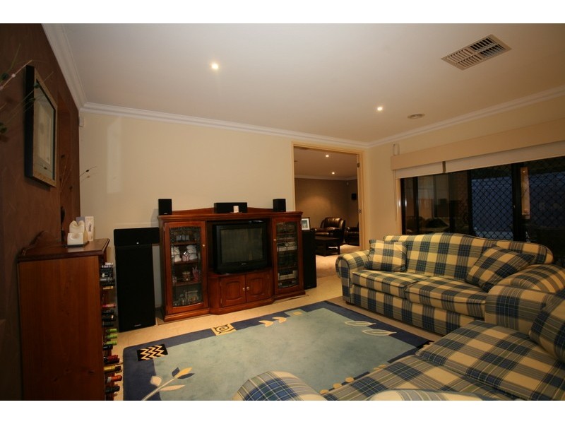 93 Ward Road, Berwick VIC 3806