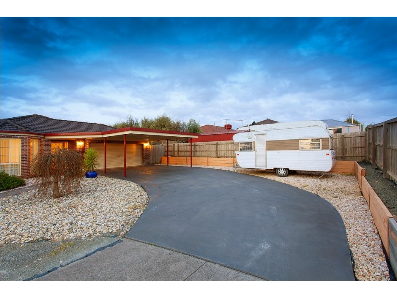 24 Turella Close, Berwick VIC 3806