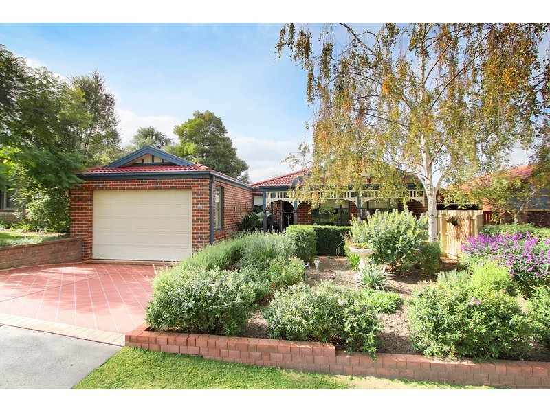 14 Gingham Place, Berwick VIC 3806