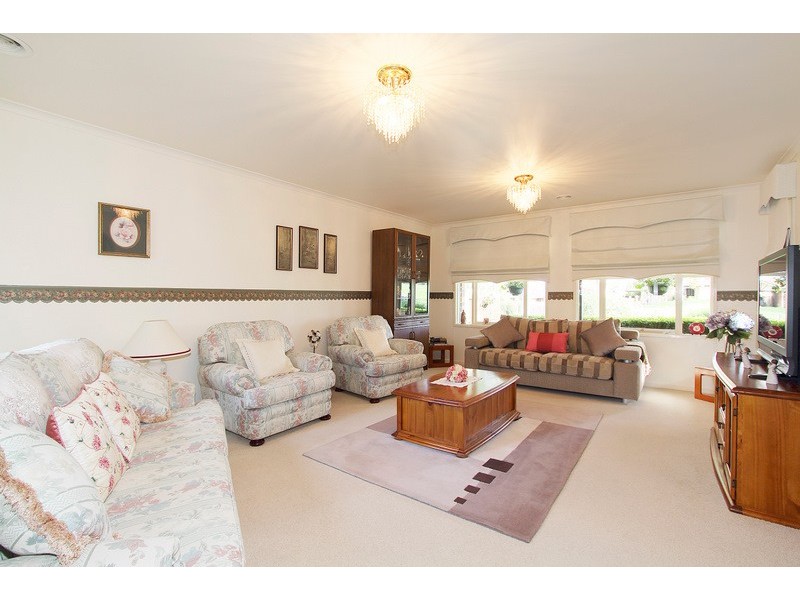 14 Gingham Place, Berwick VIC 3806