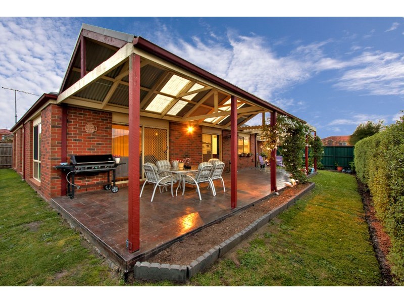 39 Robinswood Parade, Narre Warren South VIC 3805