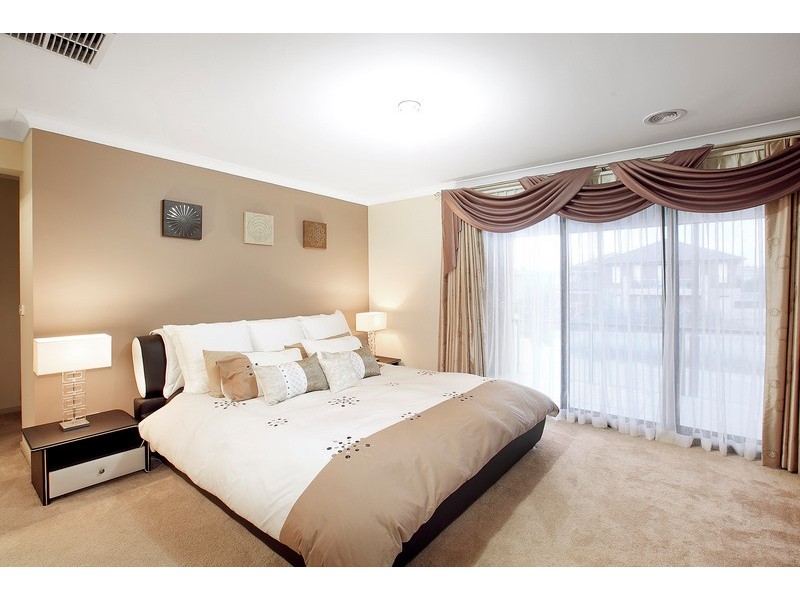 1 Joseph Banks Drive, Pakenham VIC 3810