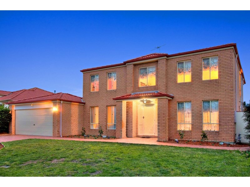 26 Streeton Way, Berwick VIC 3806