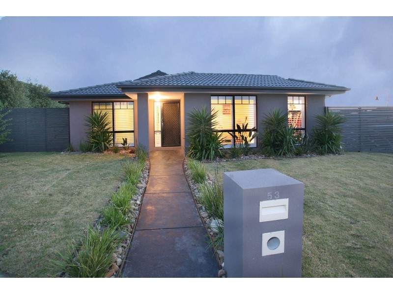 53 Hancock Drive, Berwick VIC 3806
