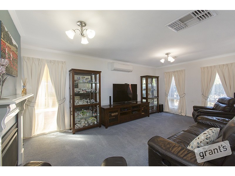 6 Chelsea Crescent, Berwick VIC 3806