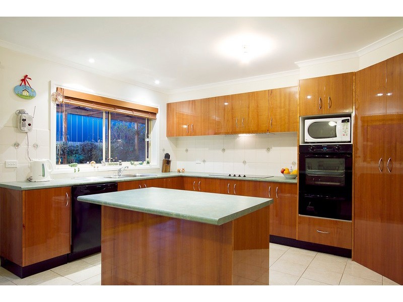 25 Beaconhill Drive, Beaconsfield VIC 3807