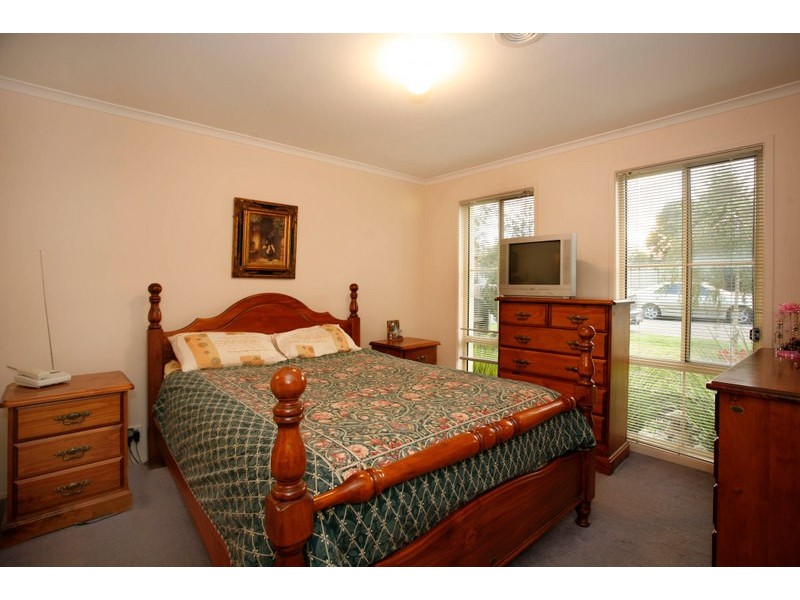 22 Abercairn Drive, Narre Warren South VIC 3805