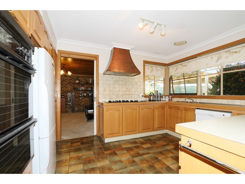 24-26 Claremont Glen, Berwick VIC 3806