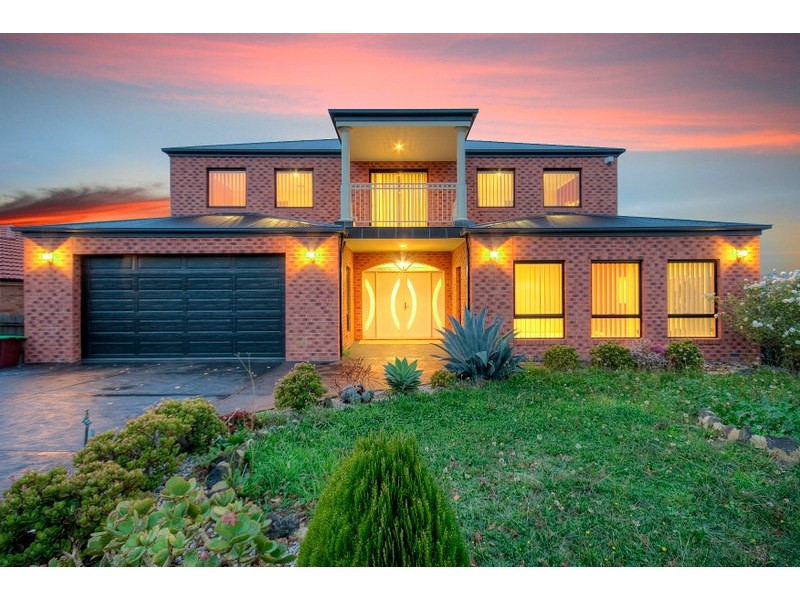 4 Toptani Drive, Narre Warren South VIC 3805