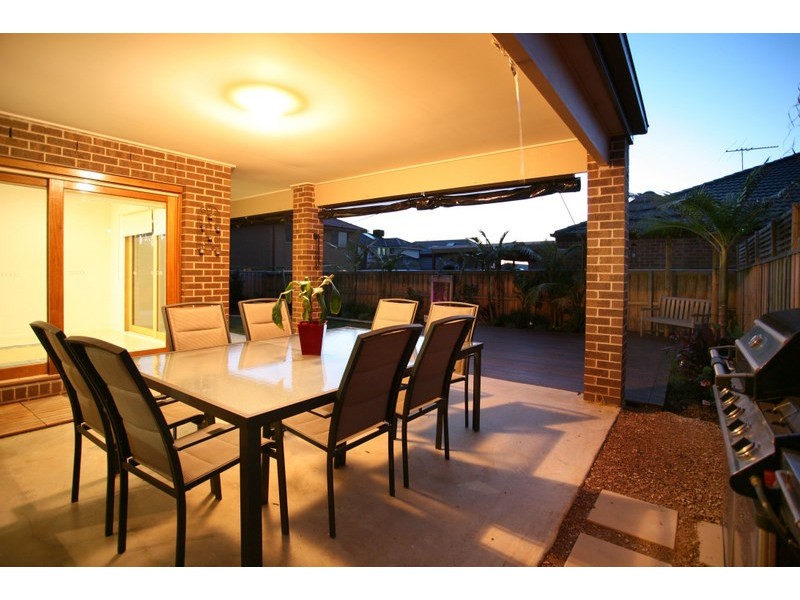 12 Norris Grove, Berwick VIC 3806