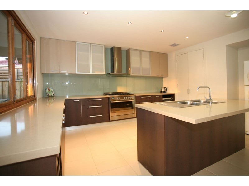 12 Norris Grove, Berwick VIC 3806