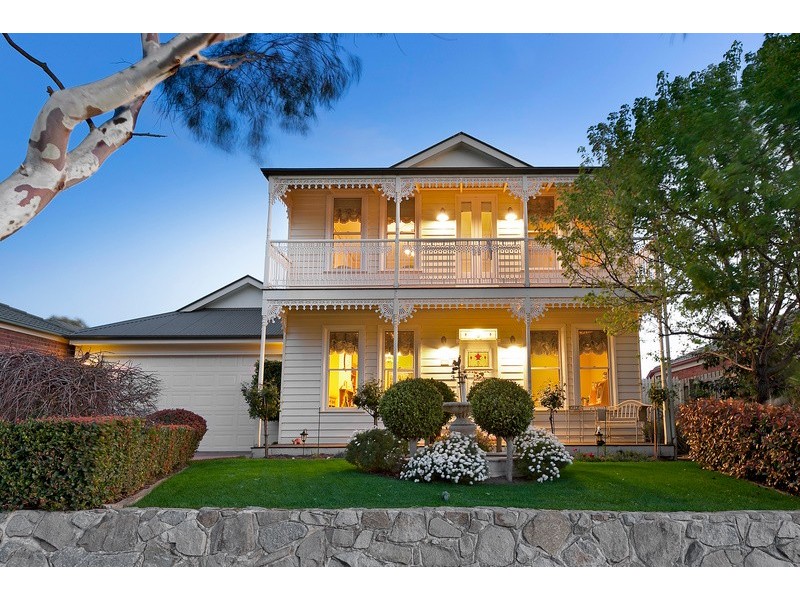 3 Brookfield Court, Berwick VIC 3806