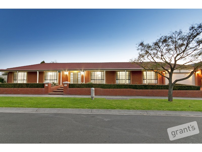 1 Jarryd Crescent, Berwick VIC 3806