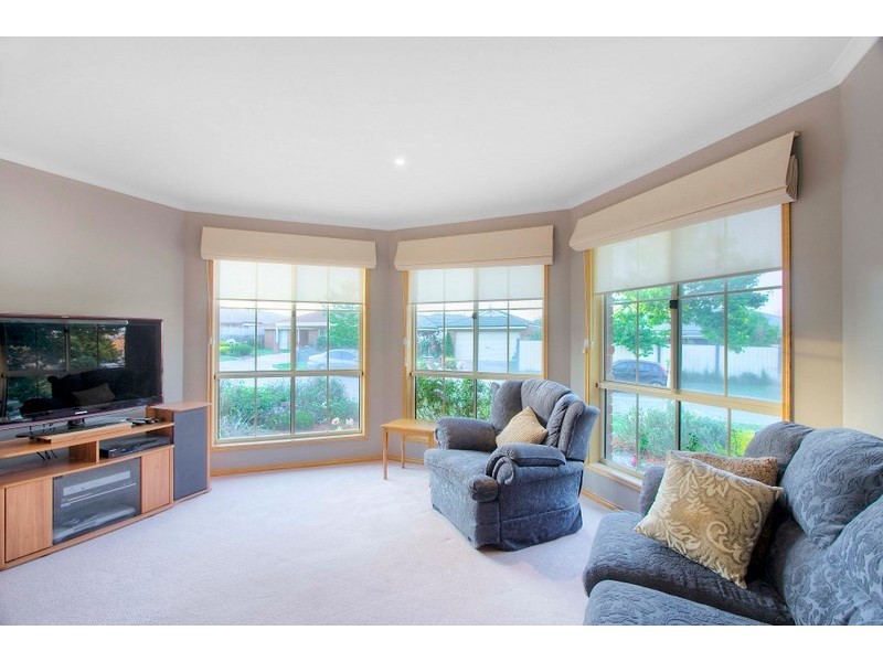 1 Meadow Place, Narre Warren South VIC 3805