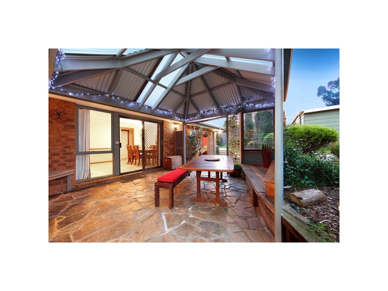 22 Tilba Court, Berwick VIC 3806