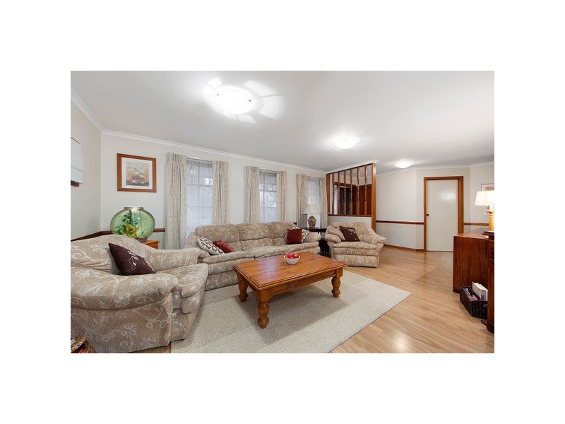 22 Tilba Court, Berwick VIC 3806