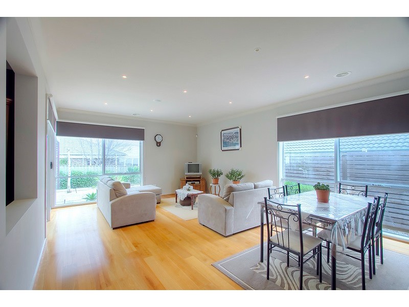 7 Cedarwood Crescent, Berwick VIC 3806