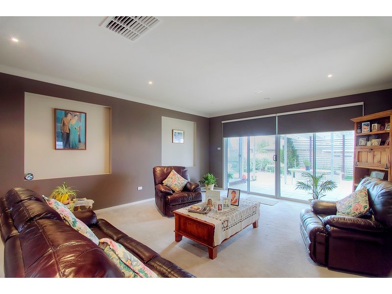 7 Cedarwood Crescent, Berwick VIC 3806