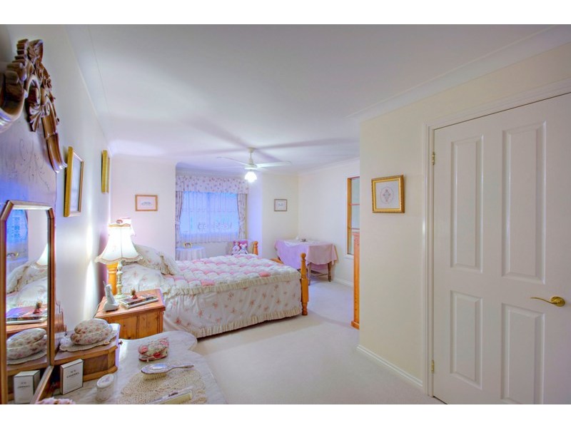 17 Tennyson Close, Berwick VIC 3806