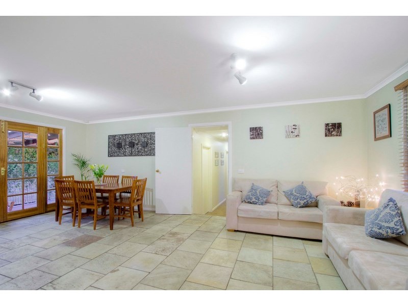 19 Lawrence Drive, Berwick VIC 3806