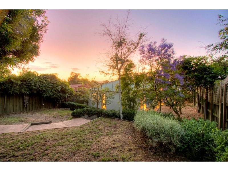 2 Adelaide Close, Berwick VIC 3806