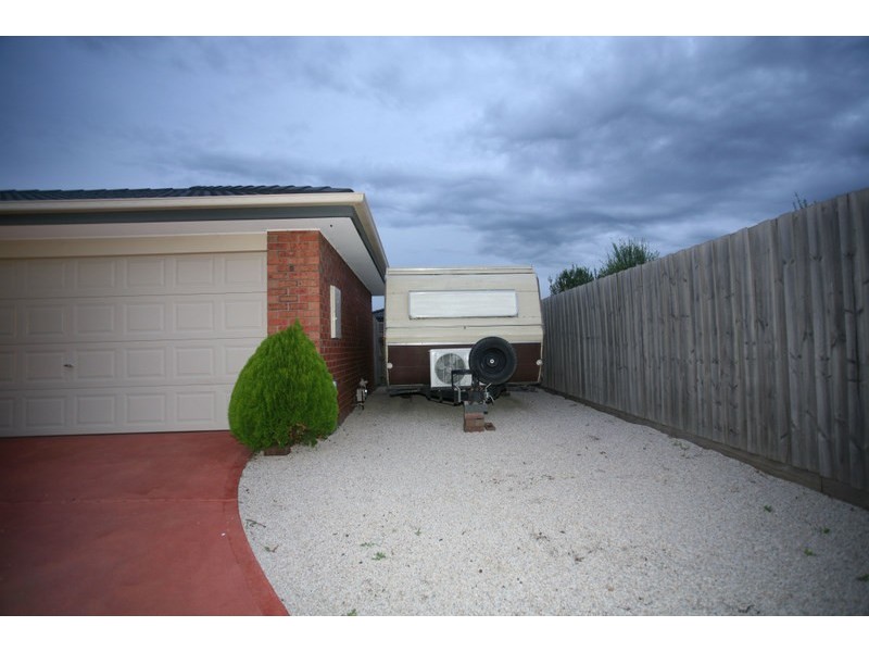 23 Lisburn Way, Berwick VIC 3806
