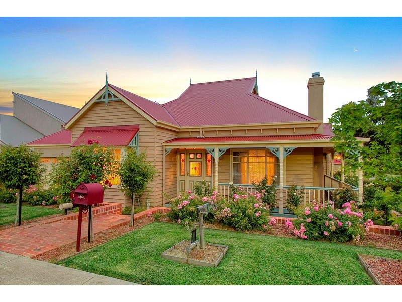 13 Kenny Court, Berwick VIC 3806